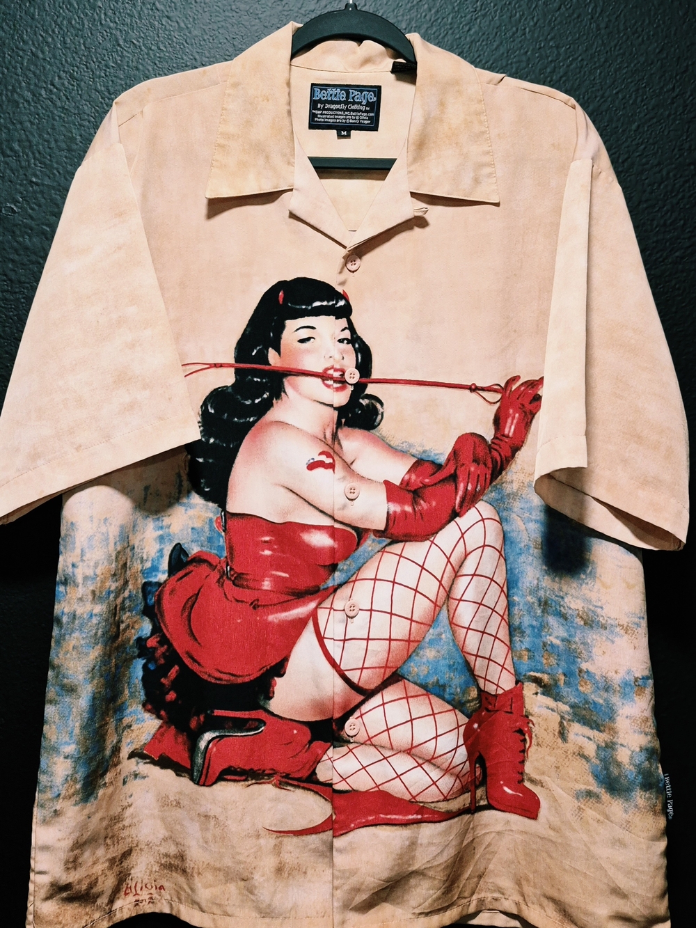 Dragonfly Iconic Red Devil Pin Up Bettie Page Button-Up Camp Collar Shirt Peach